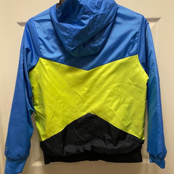 9 piece Bundle Boys Size Large - Picture 8 of 15